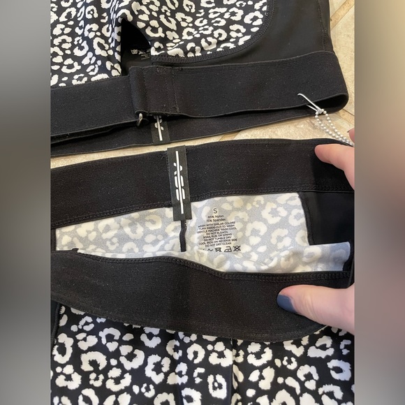 Adam Selman Sport active set - Picture 9 of 11